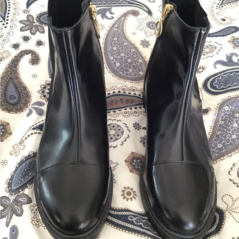 Black Leather Ankle Boots with Gold Zipper